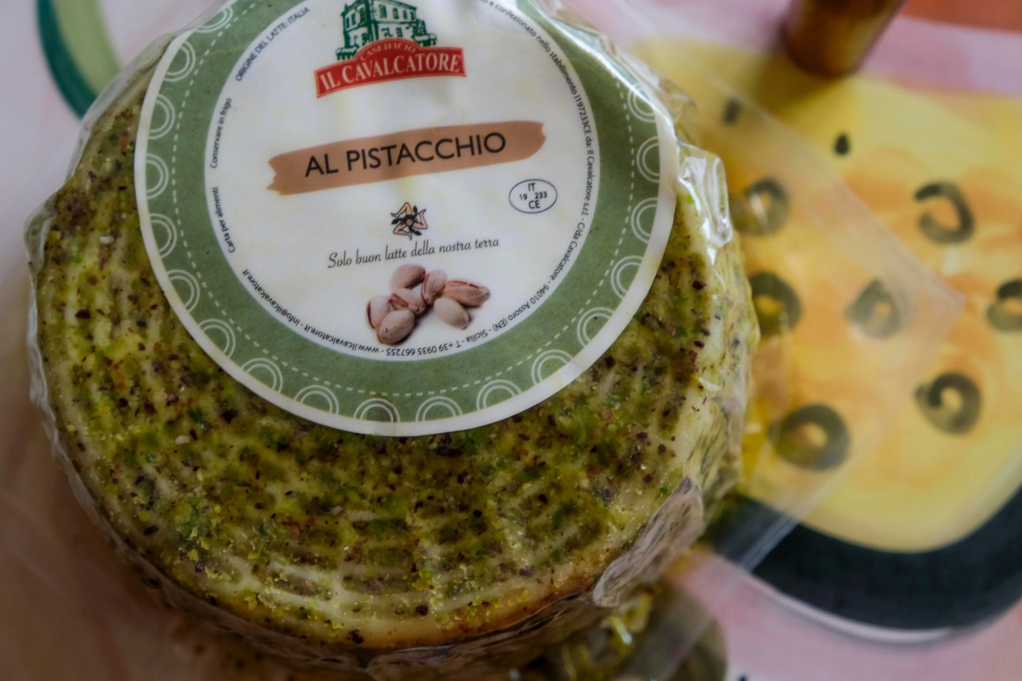 Pecorino Sicilien Artisanal à la Pistache – Image 4