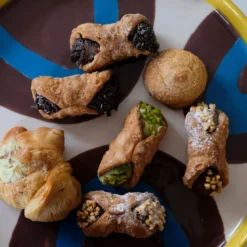 Alternative view of Cannoli au chocolat