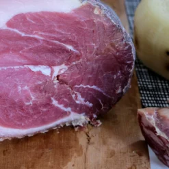 Alternative view of "Fiocco" de jambon de Porc Noir : affiné à la perfection